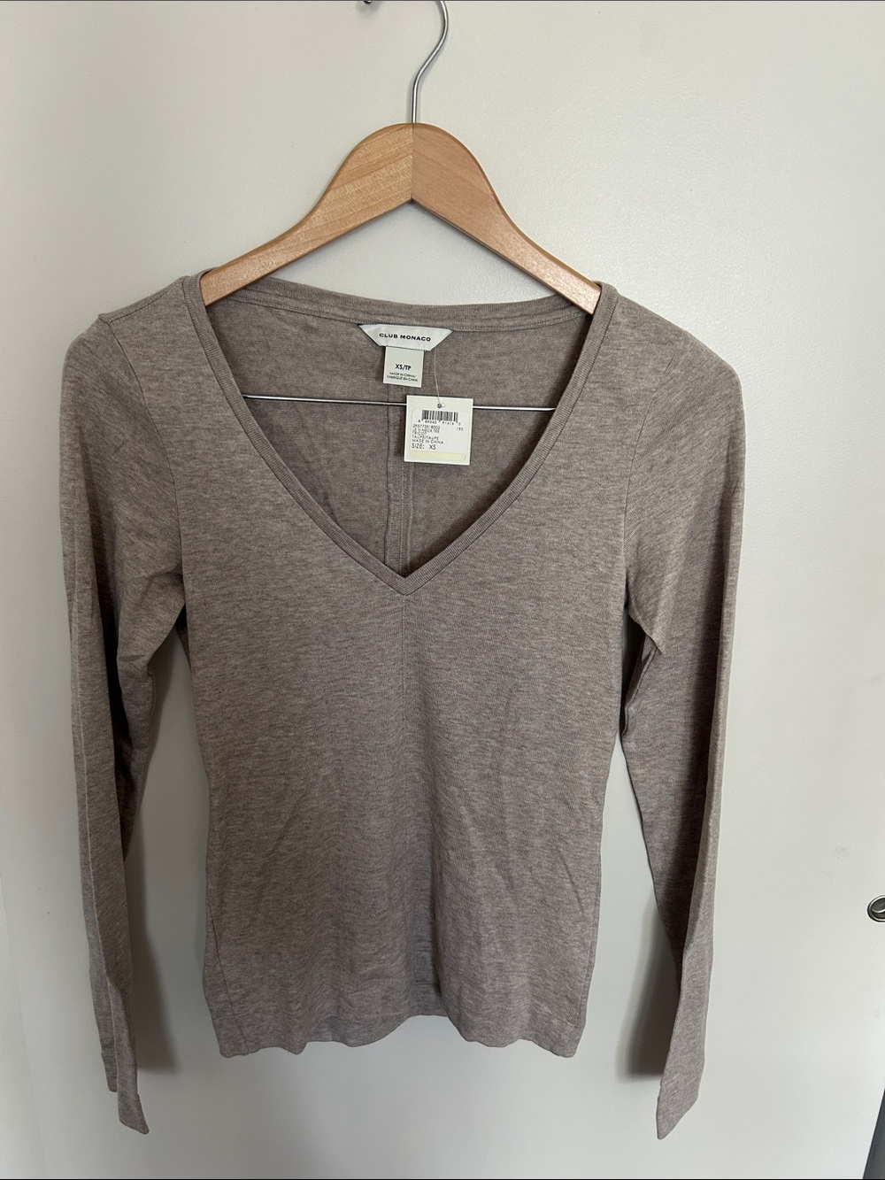 Club Monaco Long Sleeve V-Neck Top — Taupe Heather